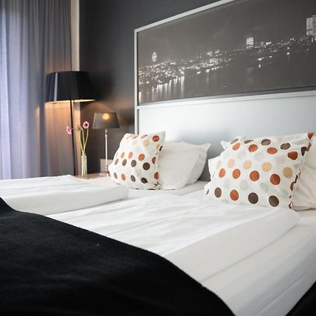 Hotel Medo Koeln Bagian luar foto